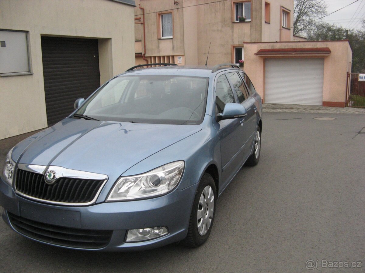 Škoda Octavia Kombi 1.6 tdi najeto 182tkm - 4