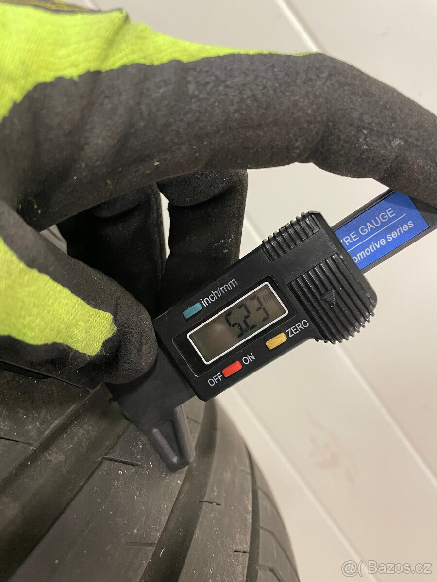 Nexen N´Fera Sport 245/45 R18 100Y 4Ks letní pneumatiky - 4