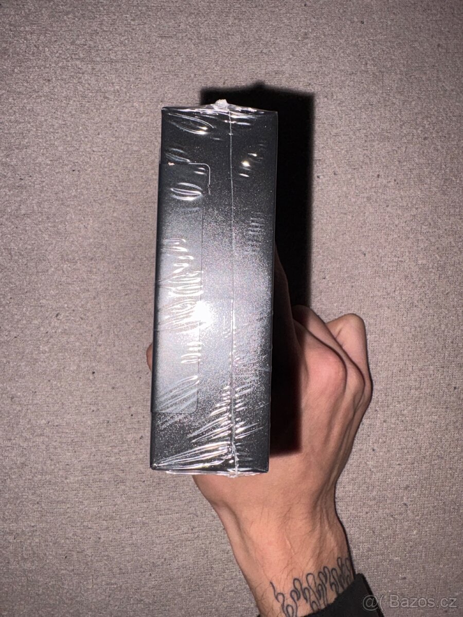 Samsung Galaxy S24 - 4