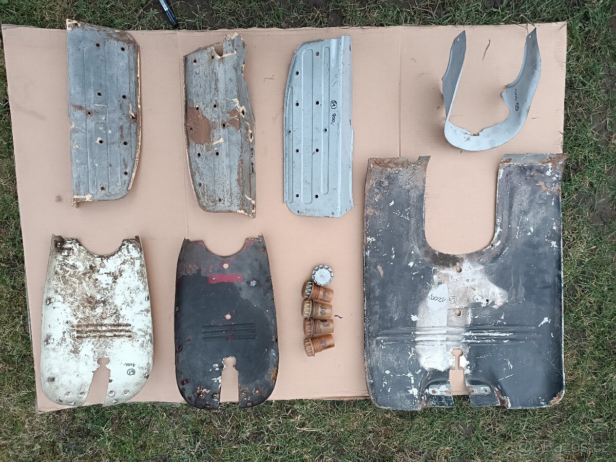 Jawa 50 pionýr bříško,Revmaplech,nášlapy,tunel, polička, řid - 4