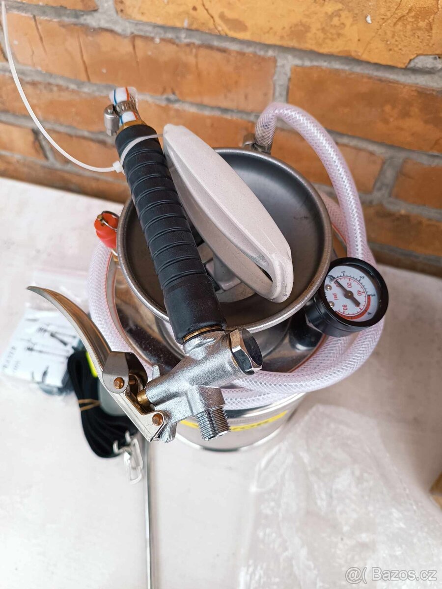 Nerezový tlakový postřikovač - 4/8/10l - 4