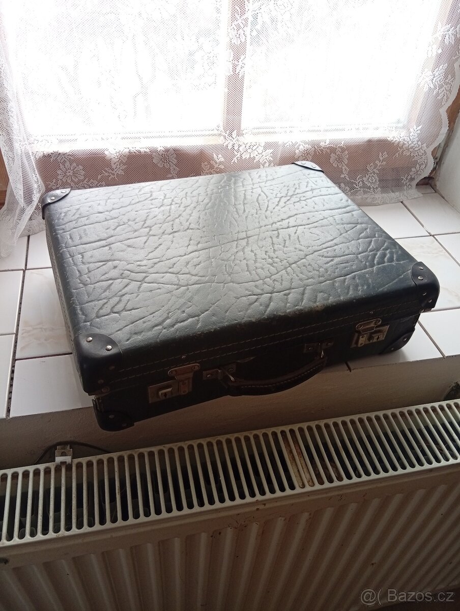 Kufříkový gramofon - 4