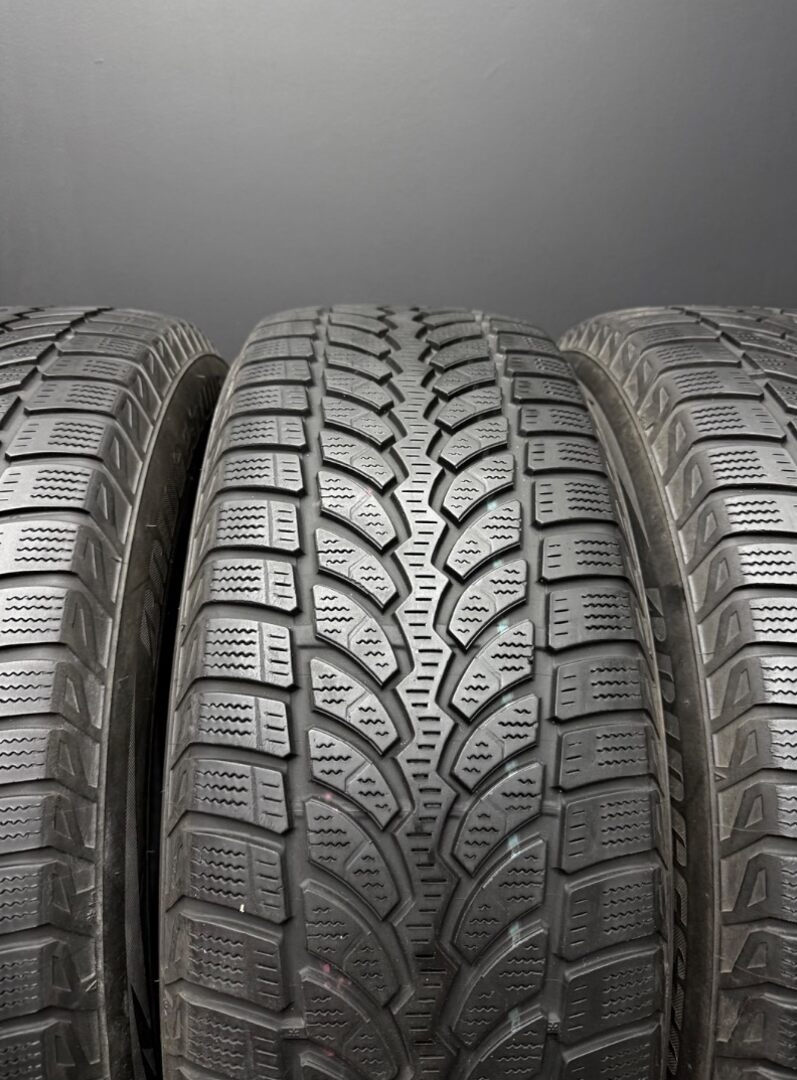 Sada pneu Bridgestone 235/65/17 108H - 4