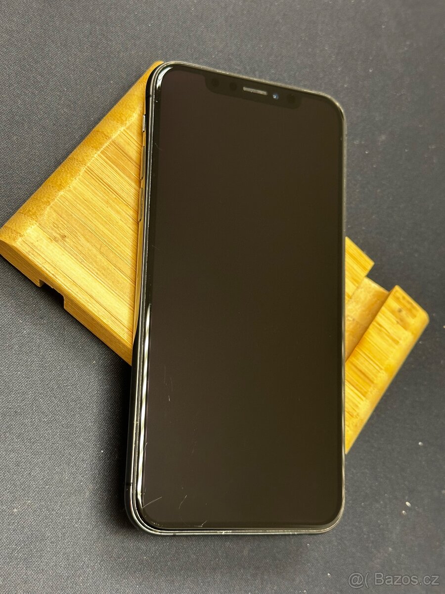 Apple iPhone Xs 256GB Šedý - 4