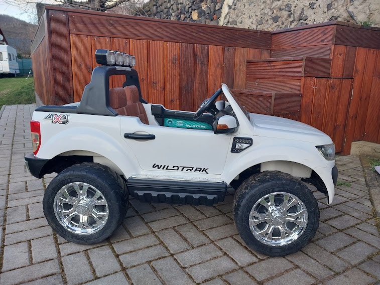 dětské elektrické autíčko Ford Ranger - 4