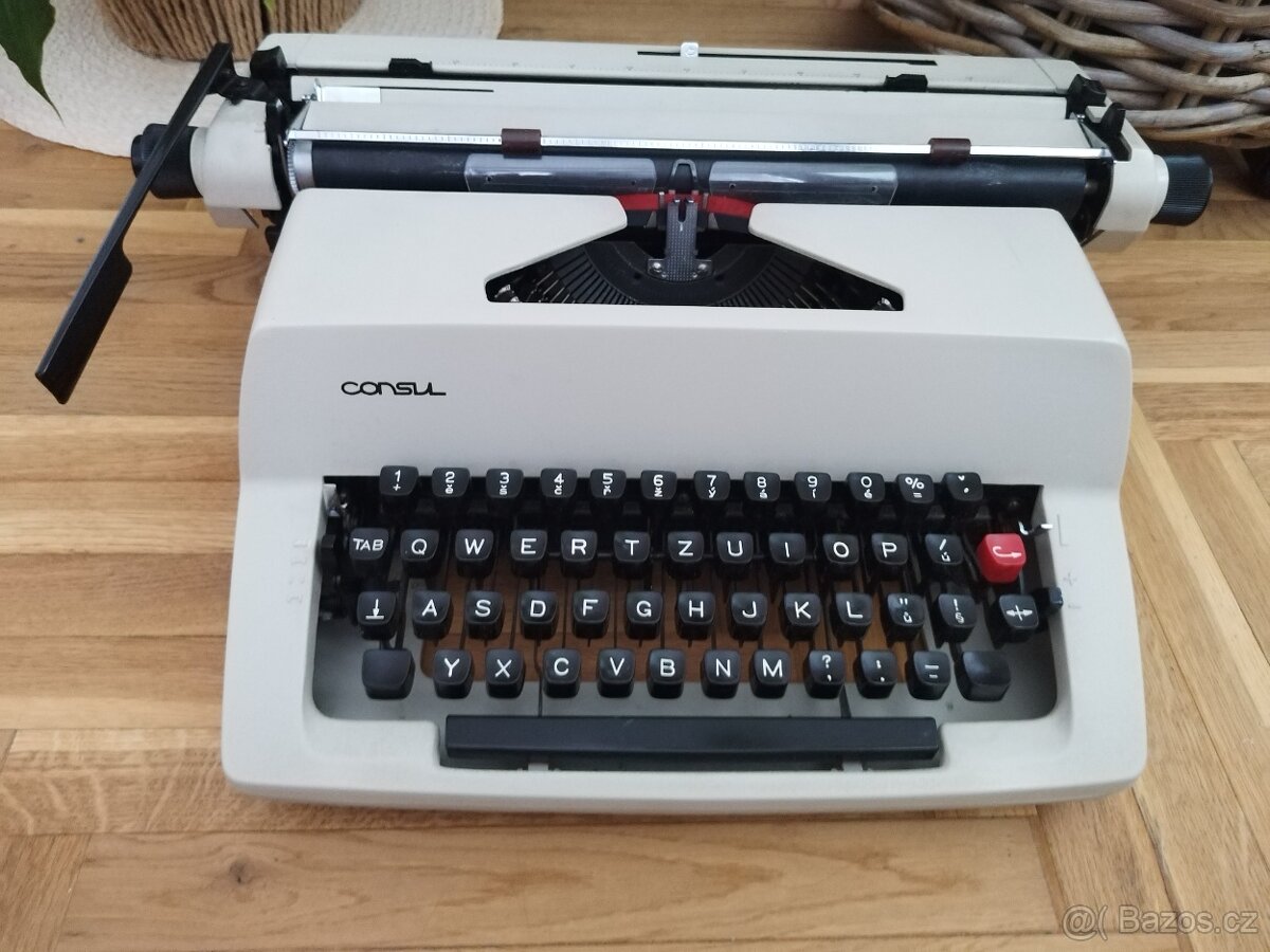 Psací stroj Consul - 4