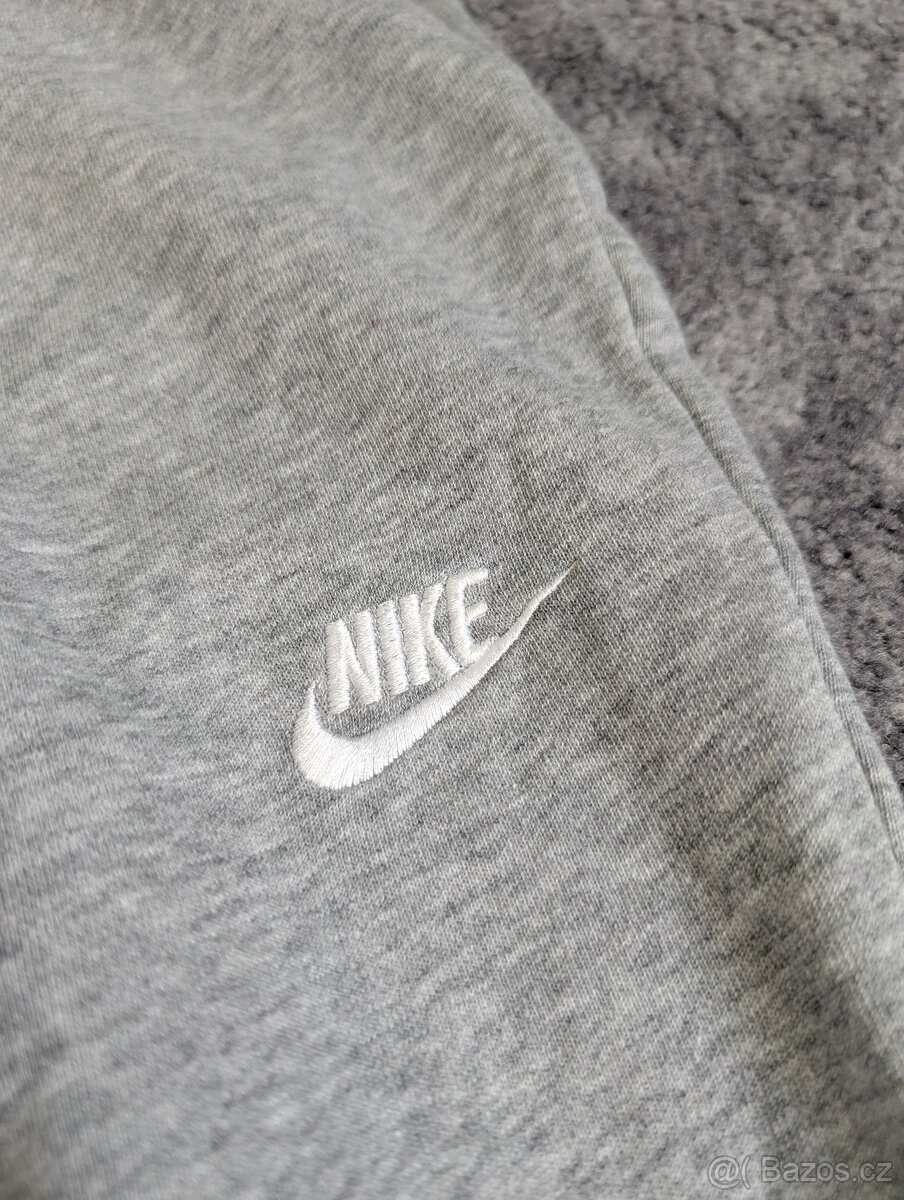 Nike šedé tepláky vel. M - 4