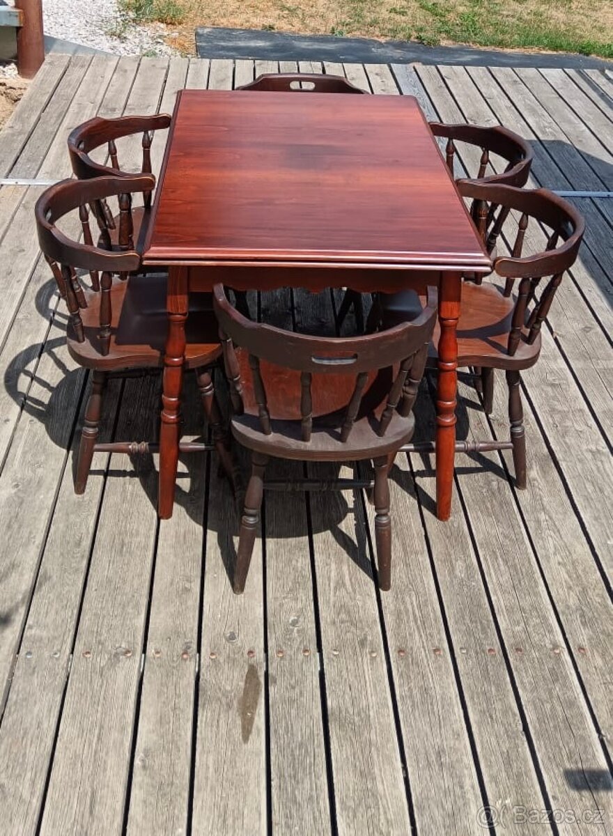 Sestava Nevada se stolem a židlemi - 4
