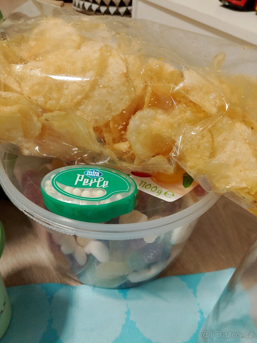 Potraviny, skleničky a Bluey - 4