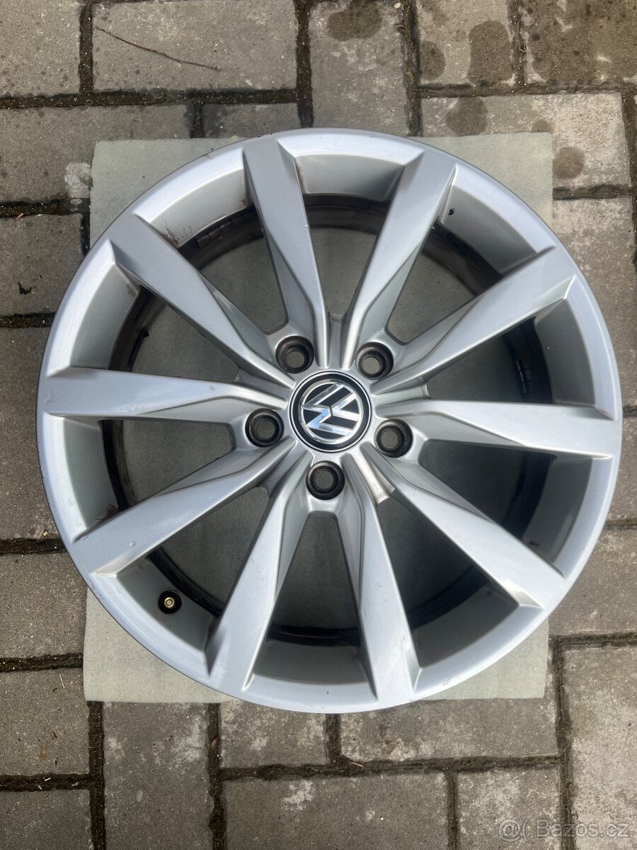 VW alu kola 17” 5×112 – originál, bez pneu - 4