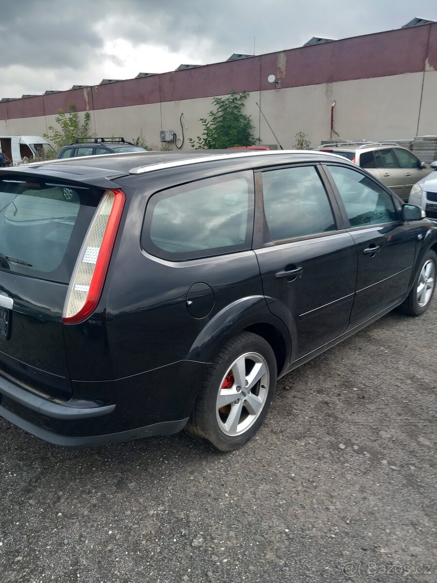 Ford focus MK 2 TITÁNIUM - 4