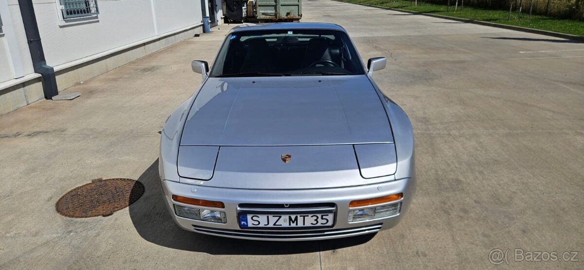 1991 Porsche 944 S2 - 4
