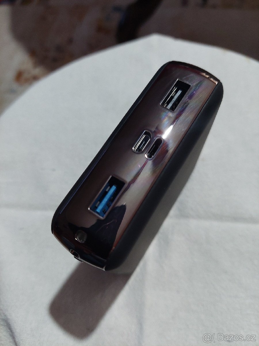 Power banka 20 000mAh 1053 - 4