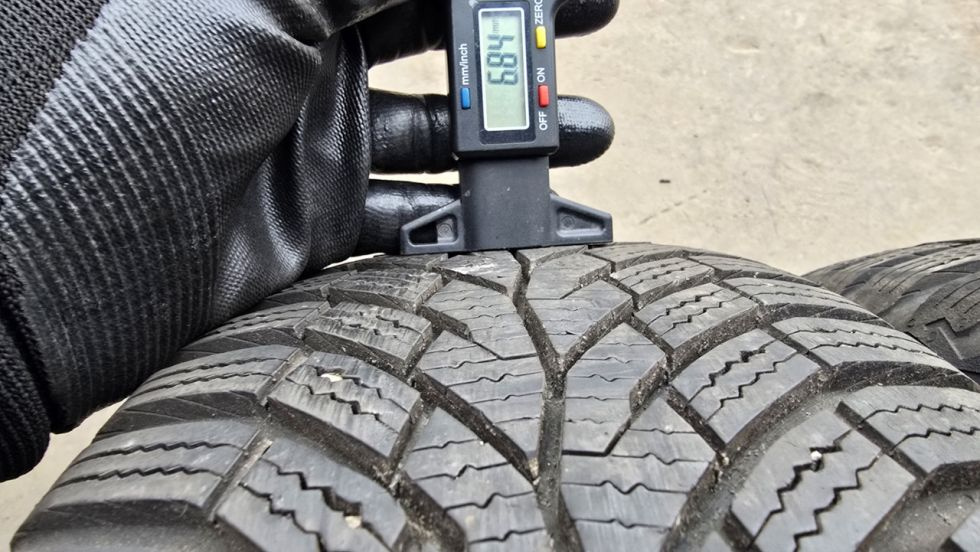 Zimní pneu 195/65/15 Continental - 4