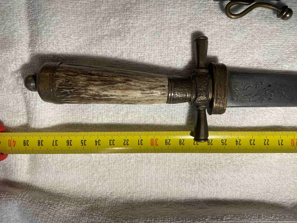 Lovecký tesák - 4