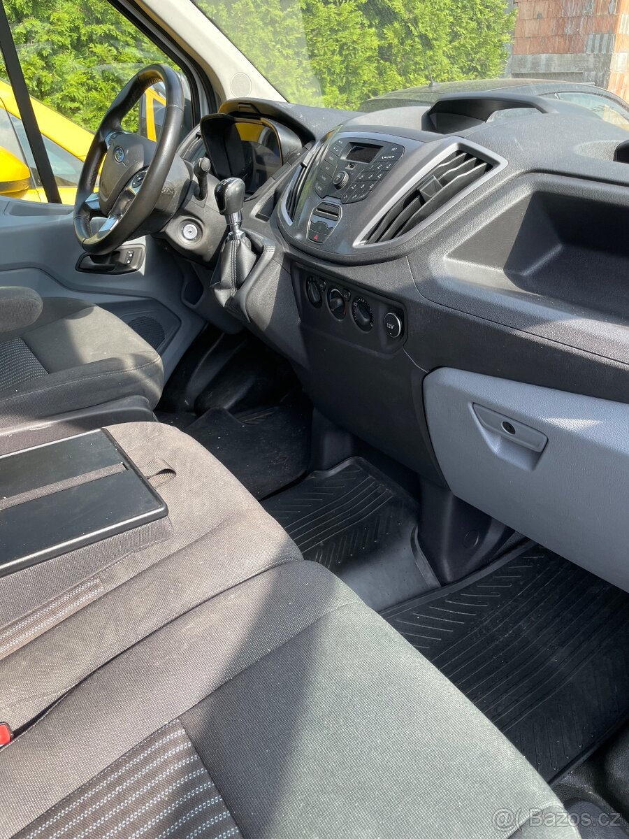 Obytny vůz Ford Transit - 4