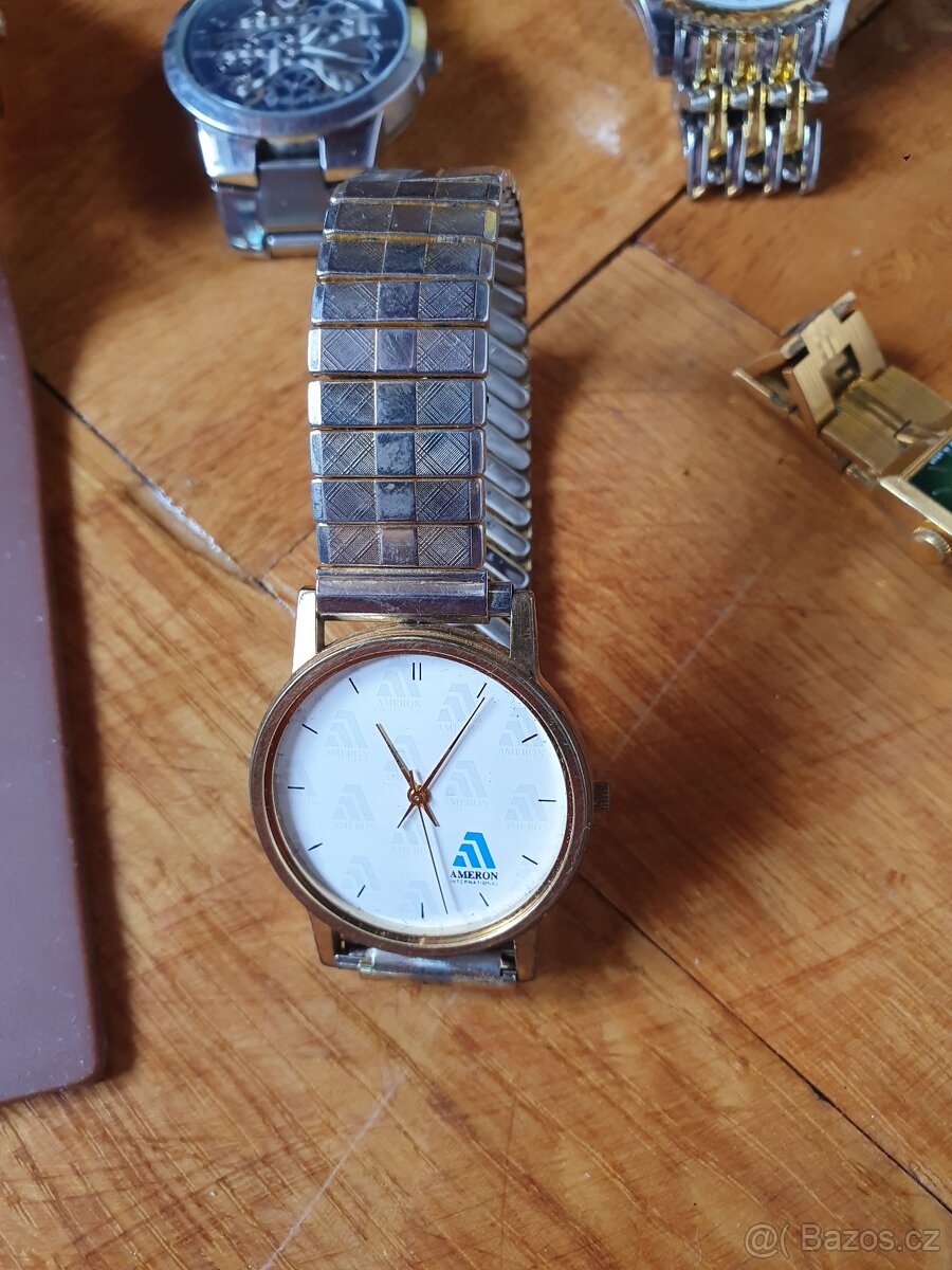 zápěstí / hodinky / hodiny - 4