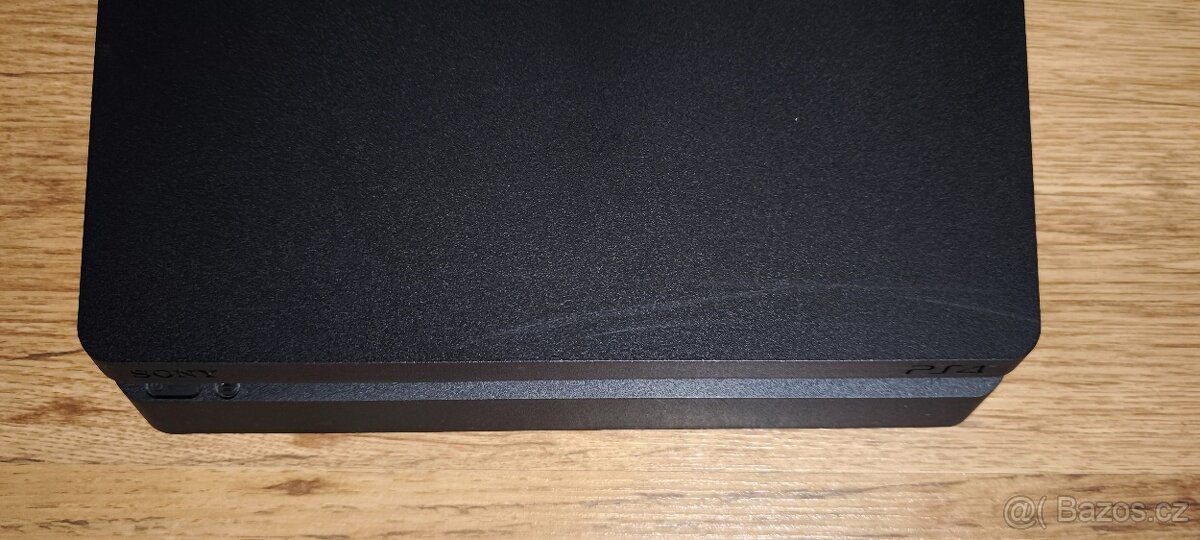 PlayStation 4 Slim 500 GB - 4