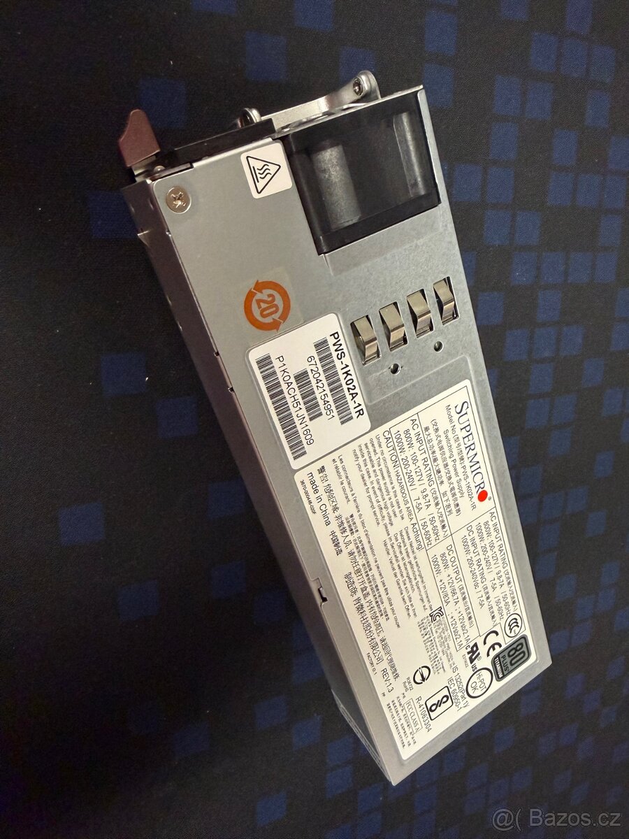 Zdroje Supermicro - 4