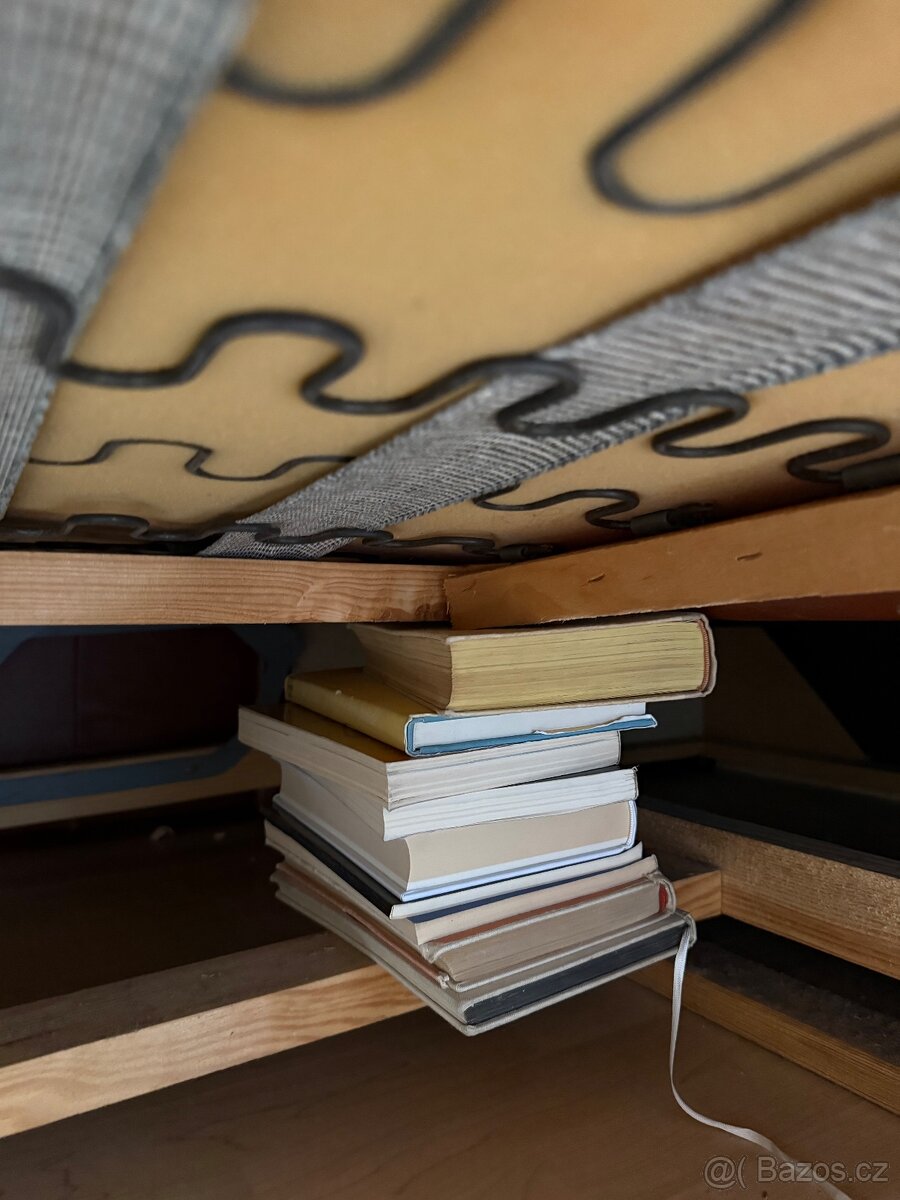 Kožený rozkládací gauč a křeslo - 4