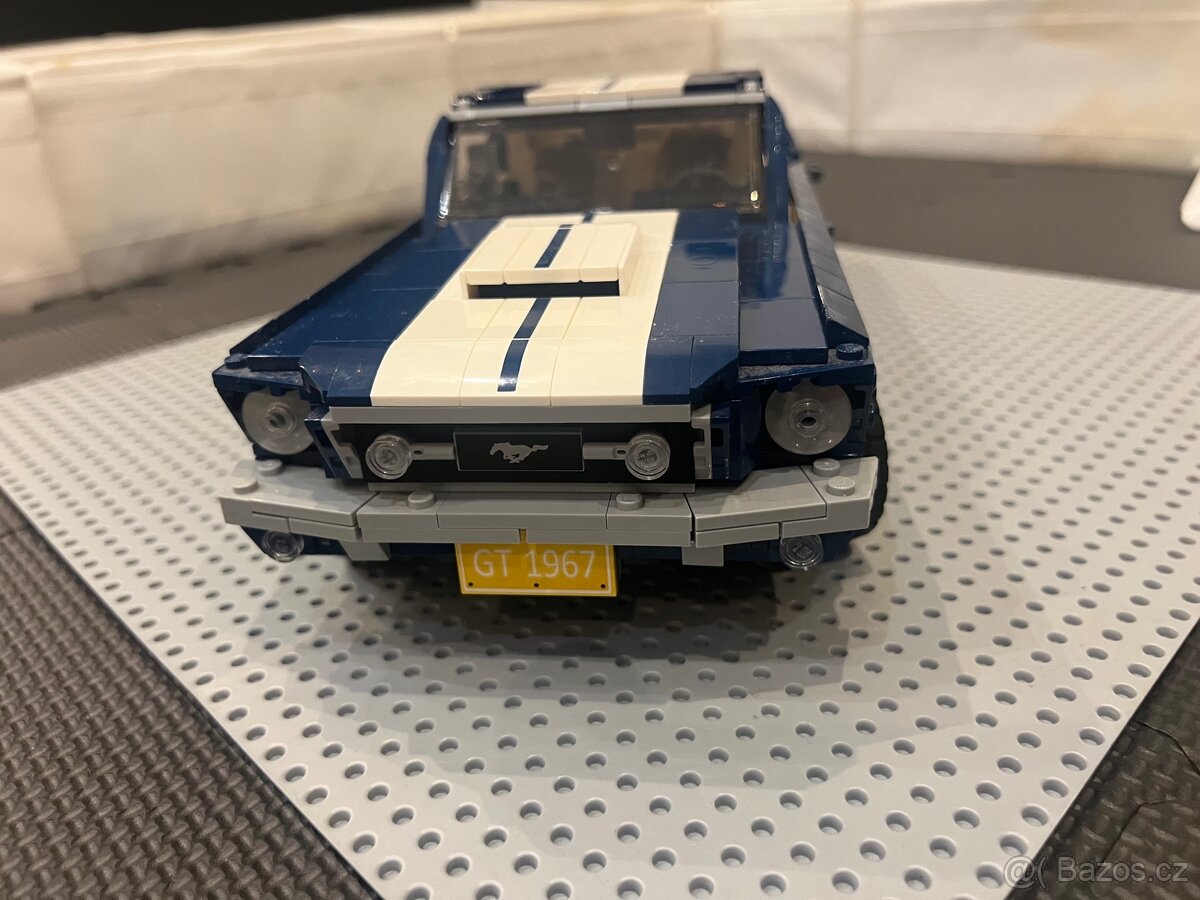 Lego Creator 10265 - 4