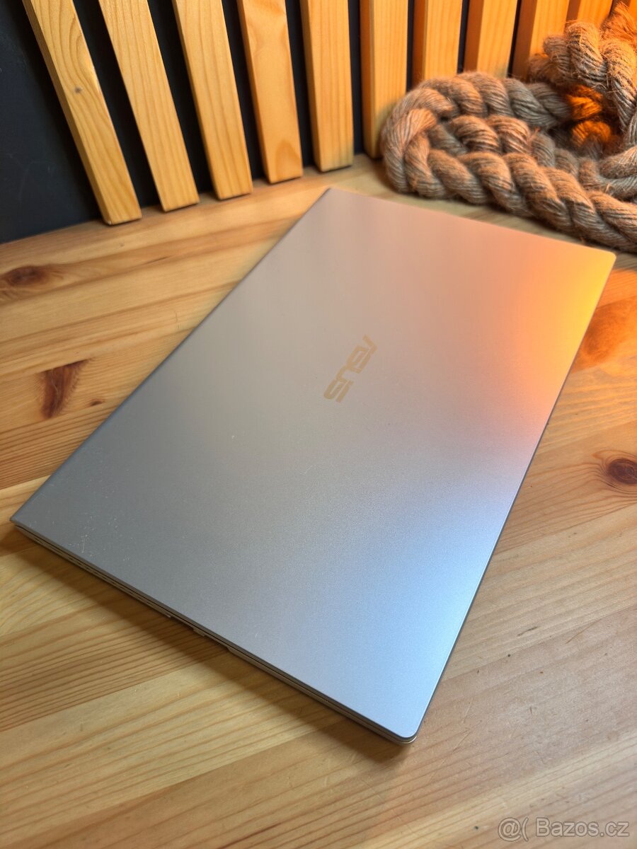 ASUS VivoBook X415M - 4