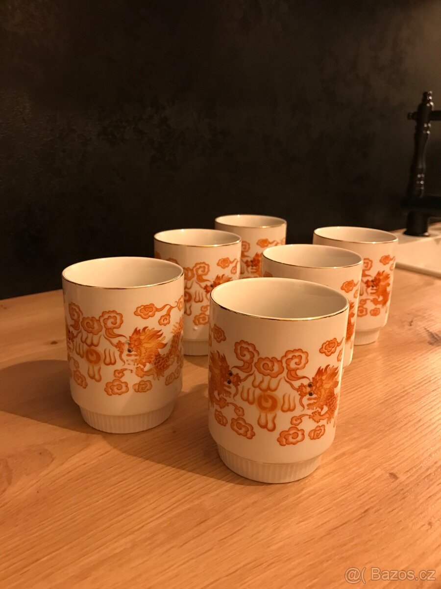Retro hrnky s červeným drakem - 4