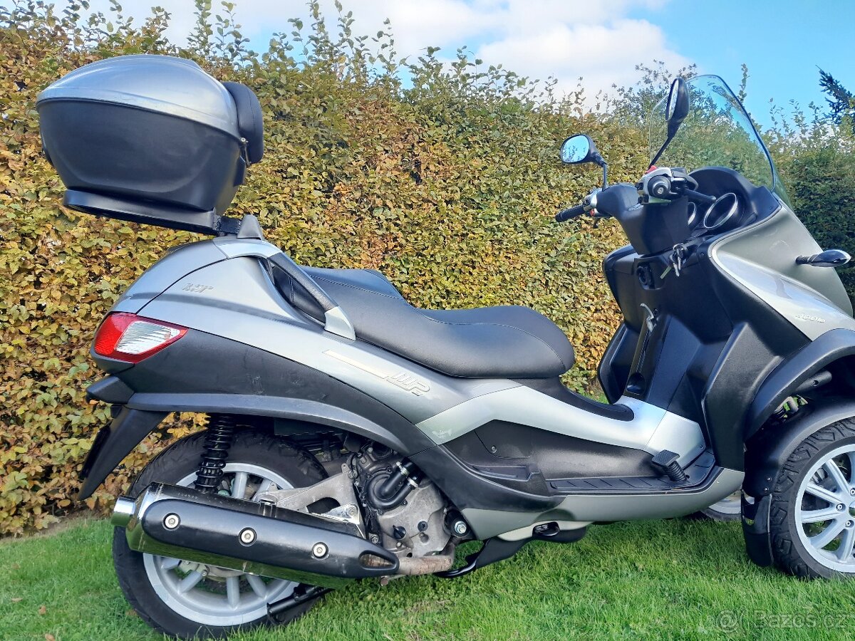 Piaggio MP3 - 400i LT - 4