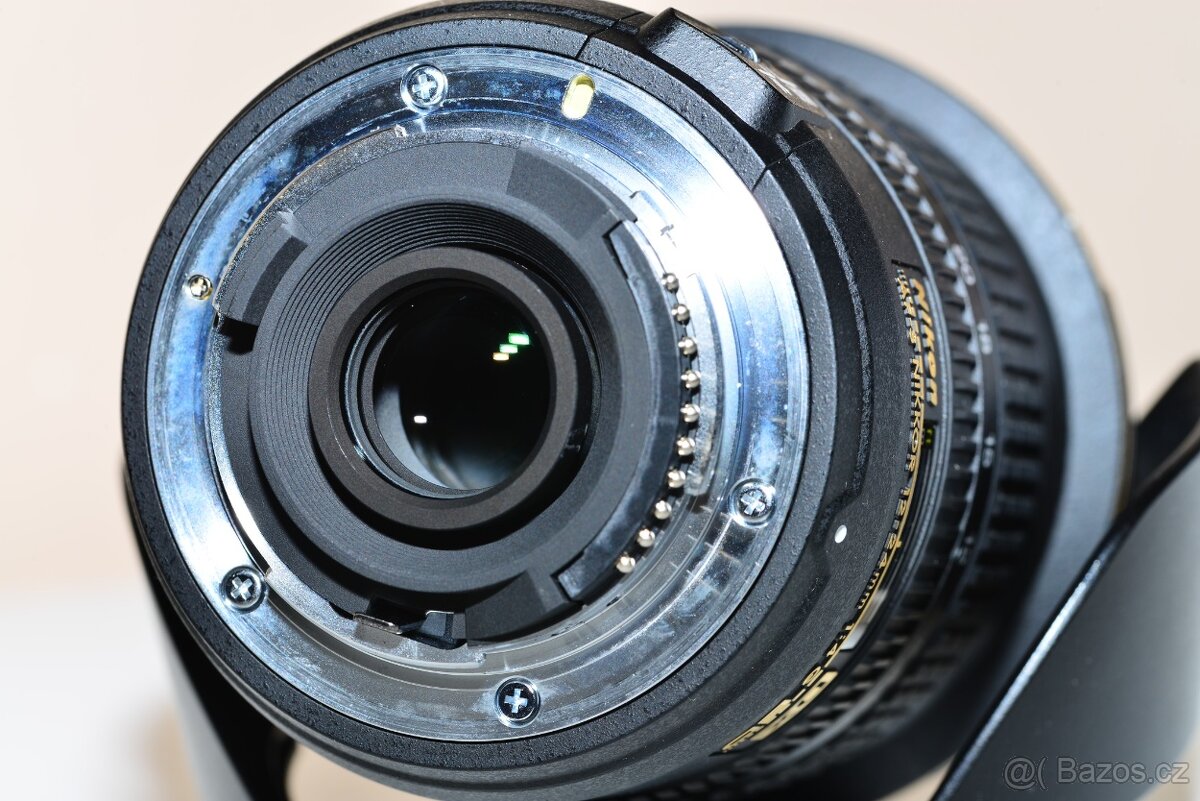 Nikon AF-S 12-24mm f/4 G IF-ED DX Zoom-Nikkor - 4