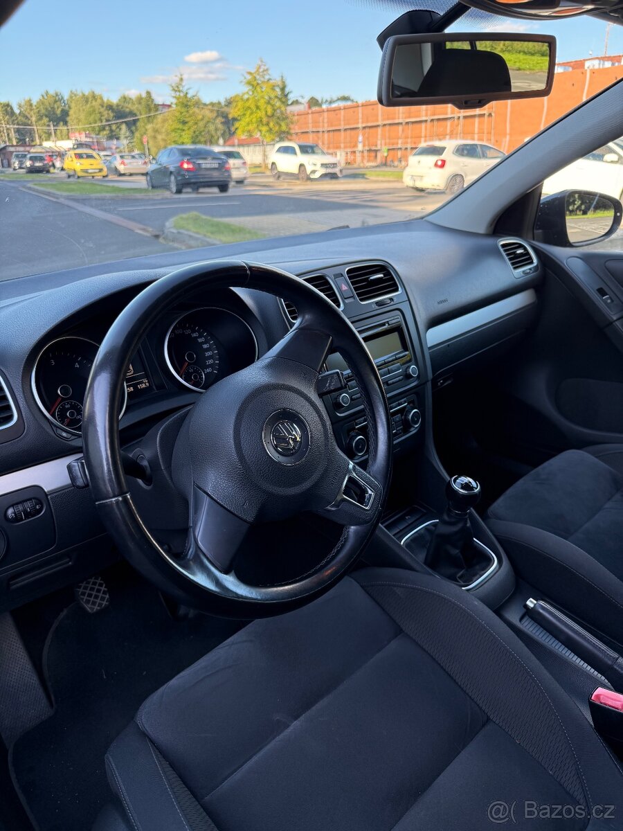 Volkswagen Golf 6 2.0 TDI Highline - 4