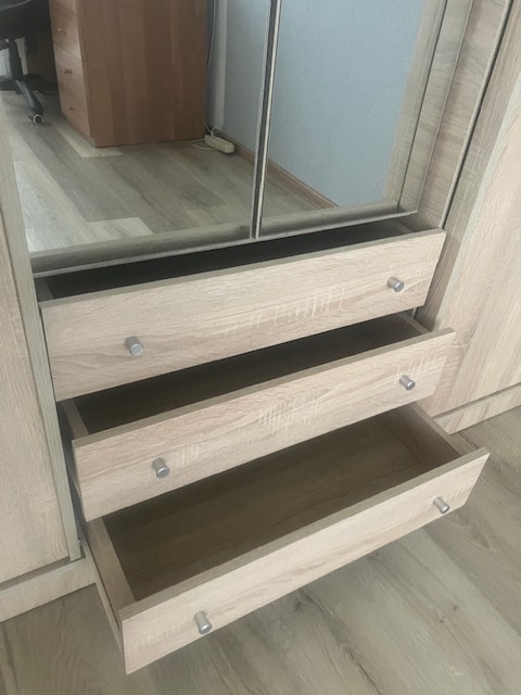 Šatní skříň - 4