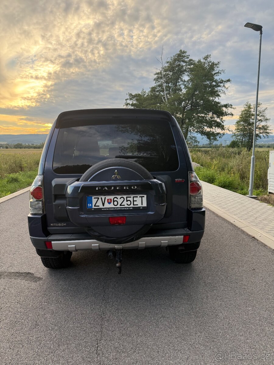 Predám MITSUBISHI PAJERO 3.2 Di-D - 4