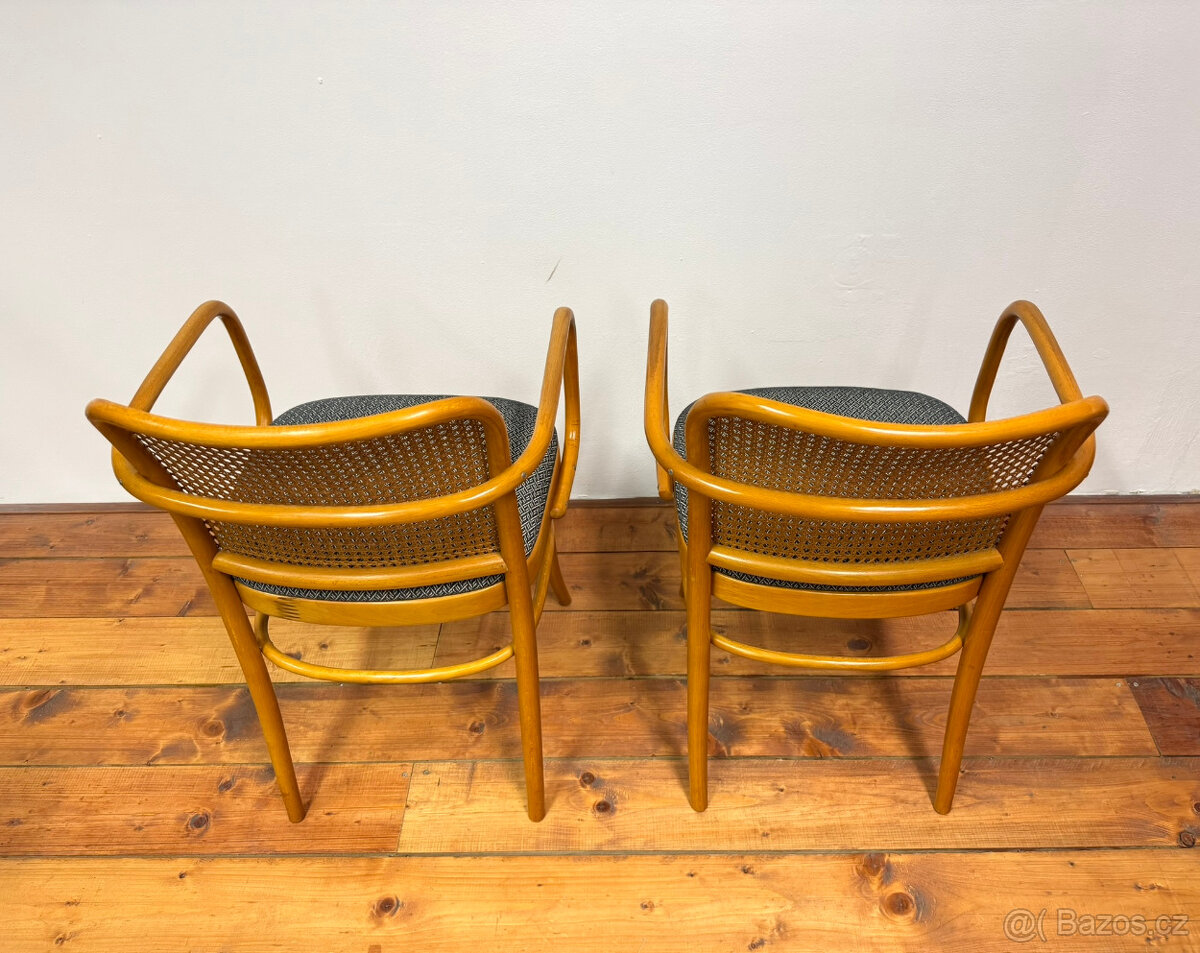 Krásná křesílka TON, J. Hoffmann, čalounění -- 2ks - 4