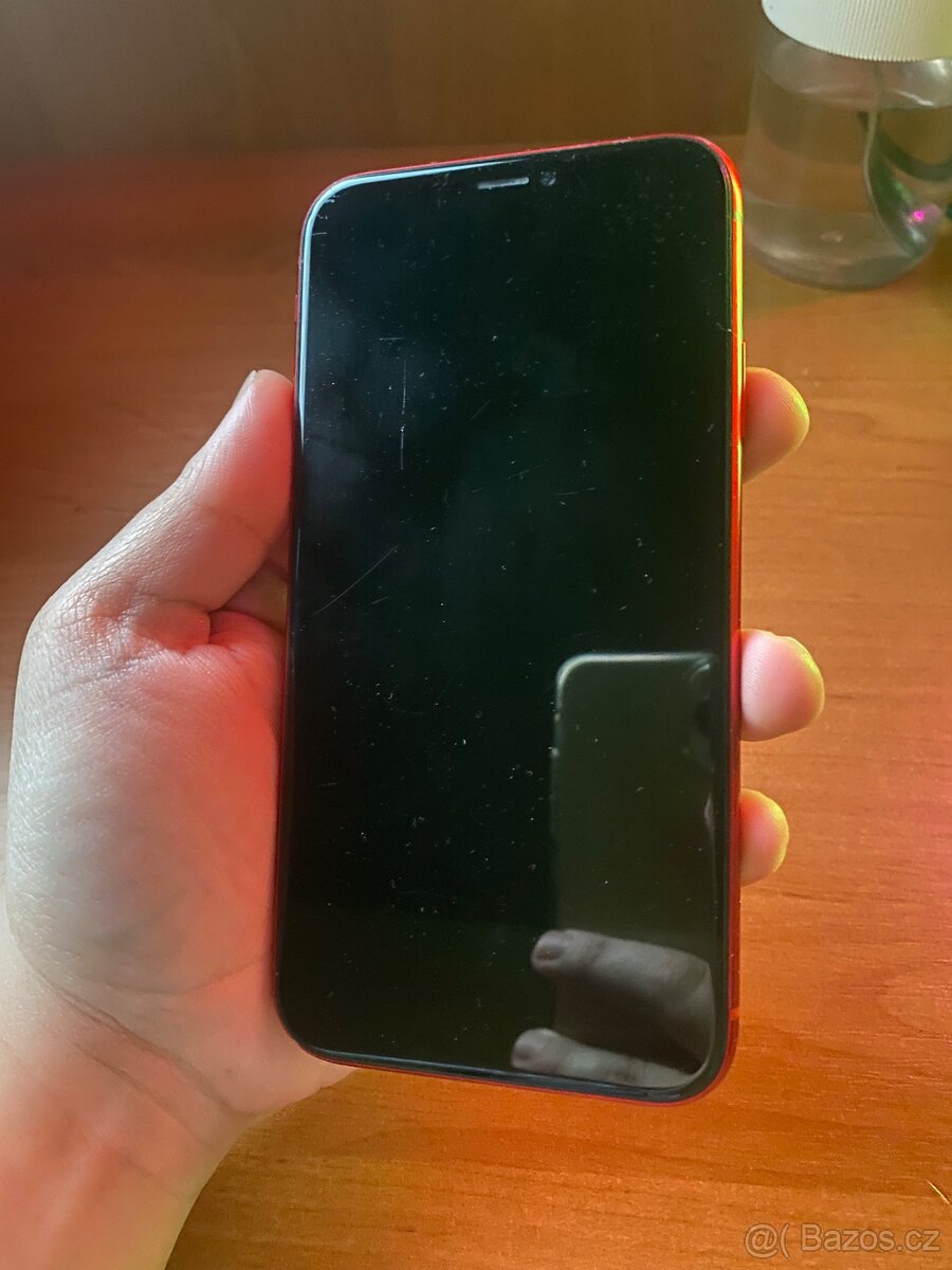Prodám iPhone XR 64GB - 4