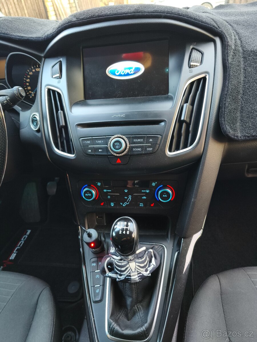 Prodám Ford Fokus combi - 4