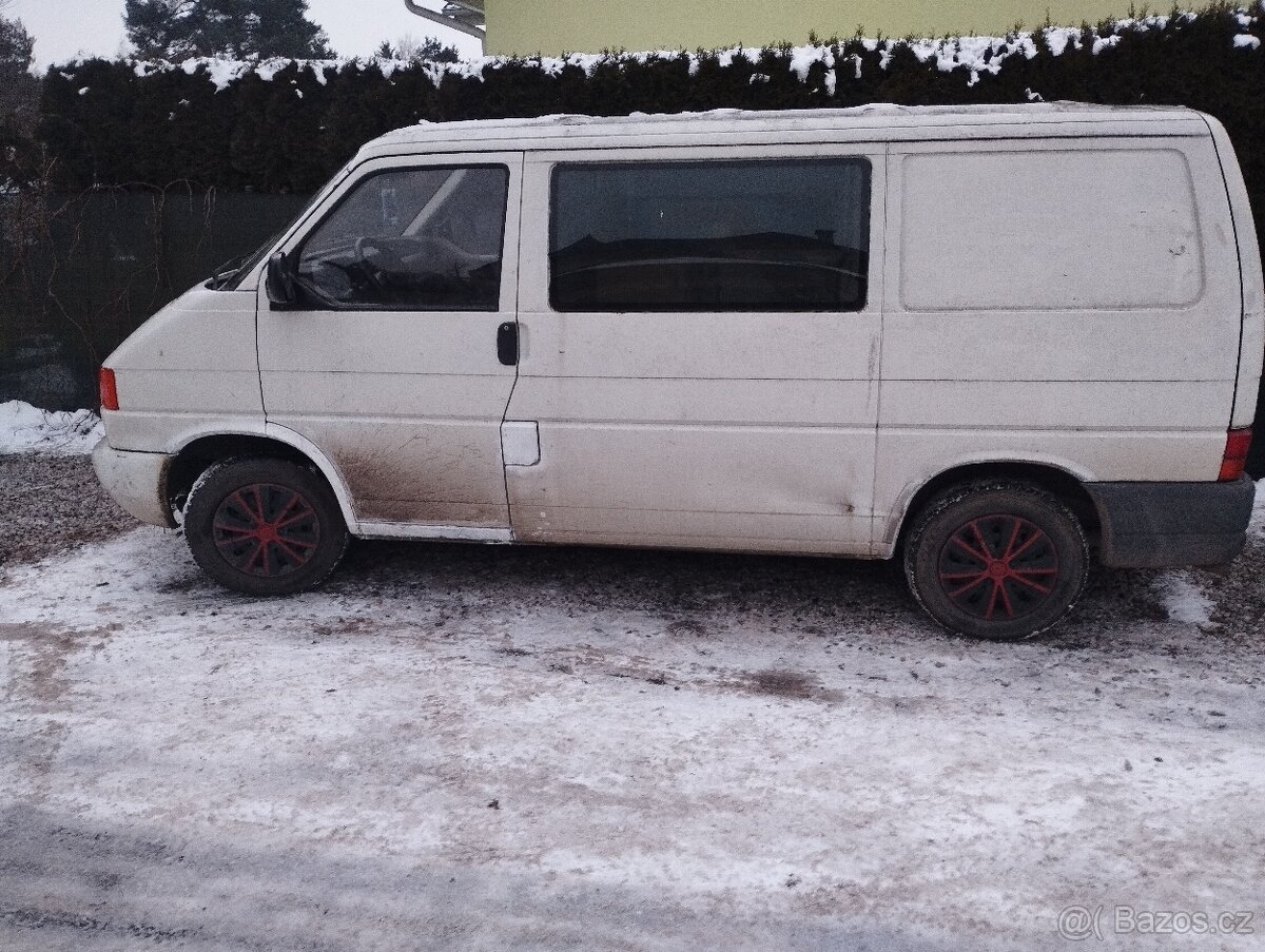 VW Transporter 1,9 TD - 4
