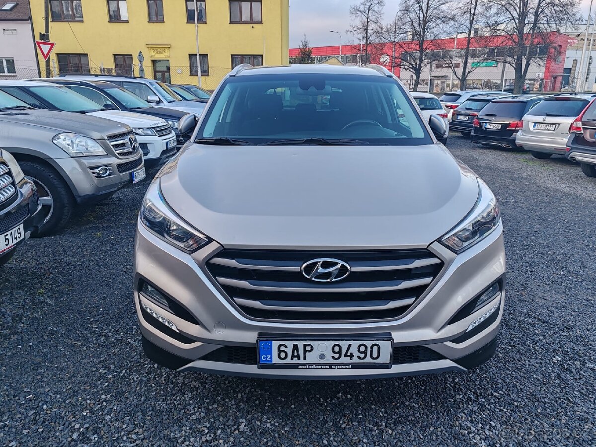 Hyundai Tucson 1.7 CRDi 1. májitel - 4