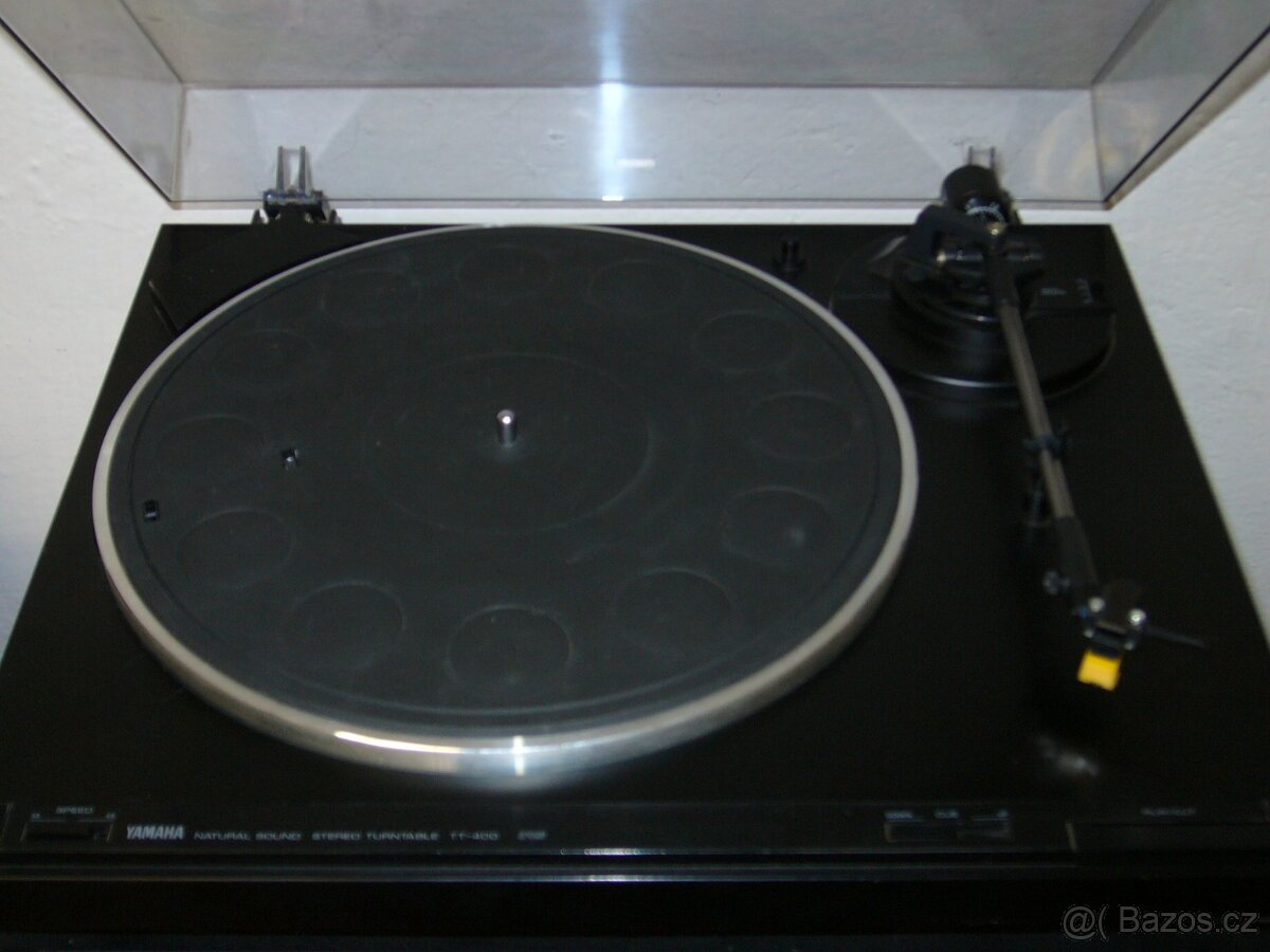 Gramofon Yamaha TT-400. - 4