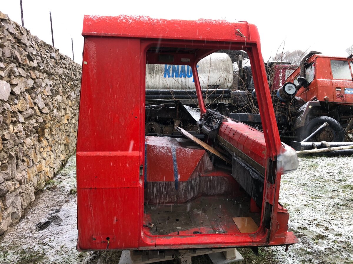 Kabina Tatra 815 - 4