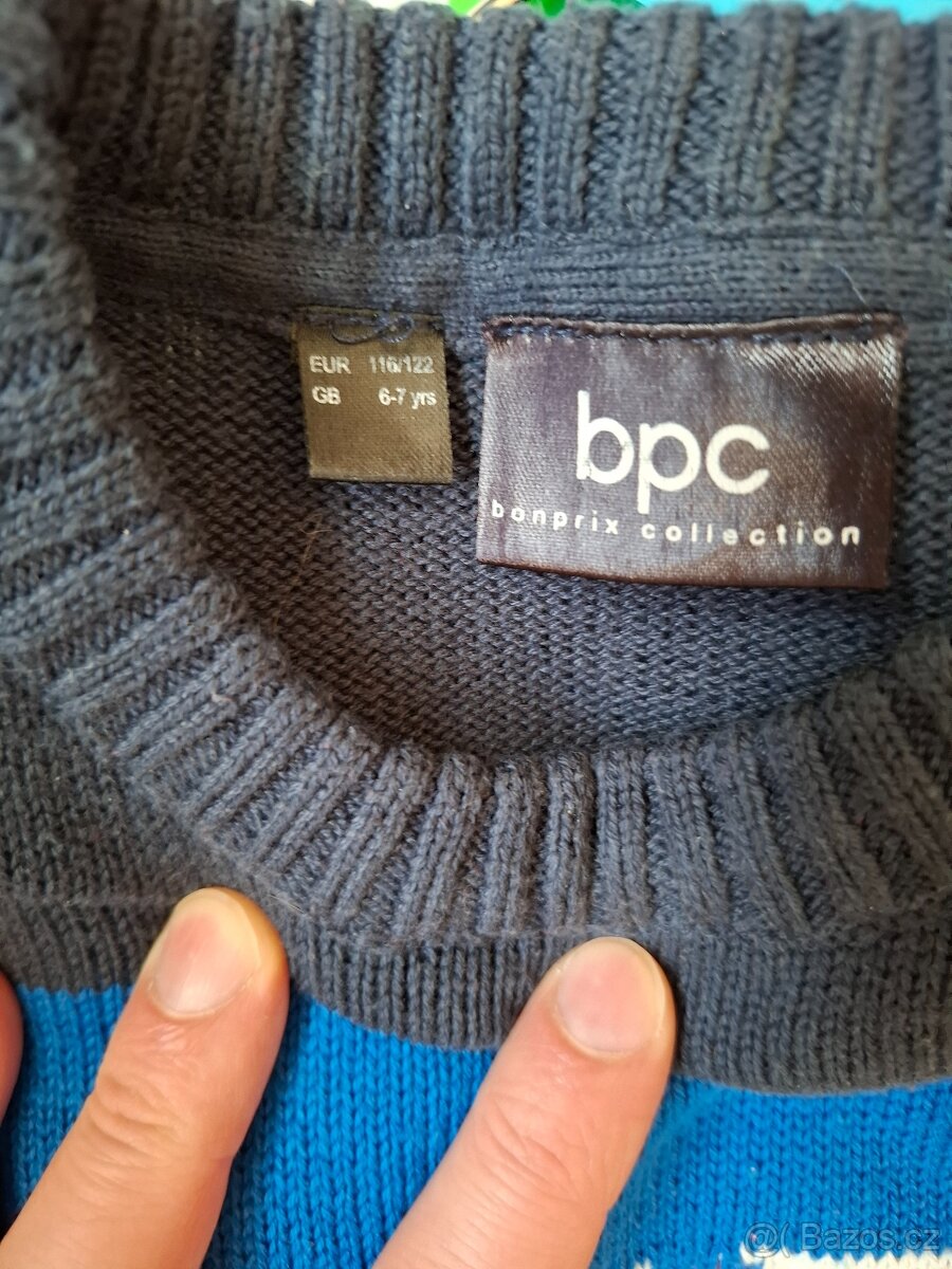 4 Dětský svetr velikosti 122 - 4