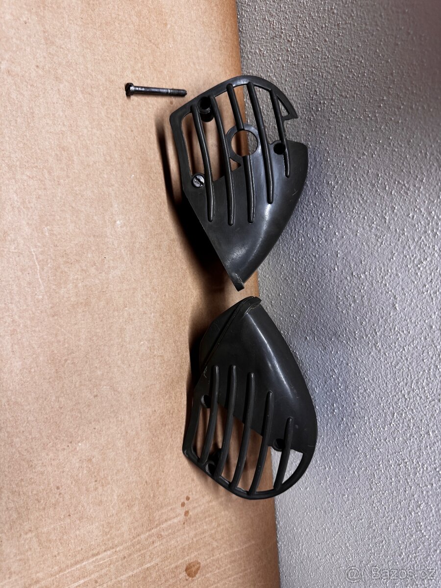 Kryty karburátoru Stadion S22 - 4