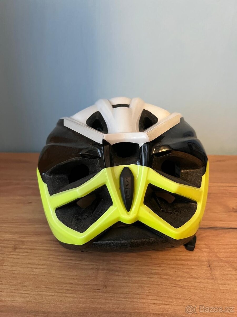Cyklistická helma MET - 4
