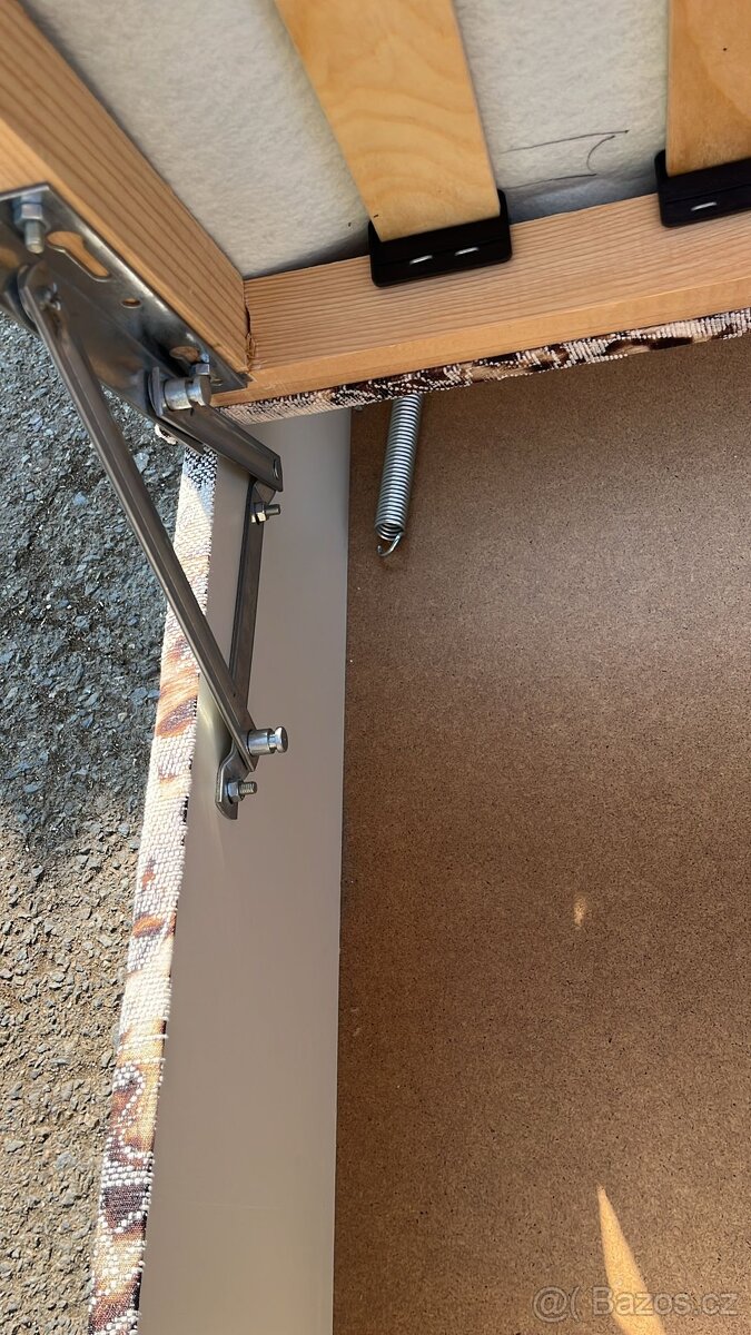 Gauč čalouněný s úložným prostorem - 4