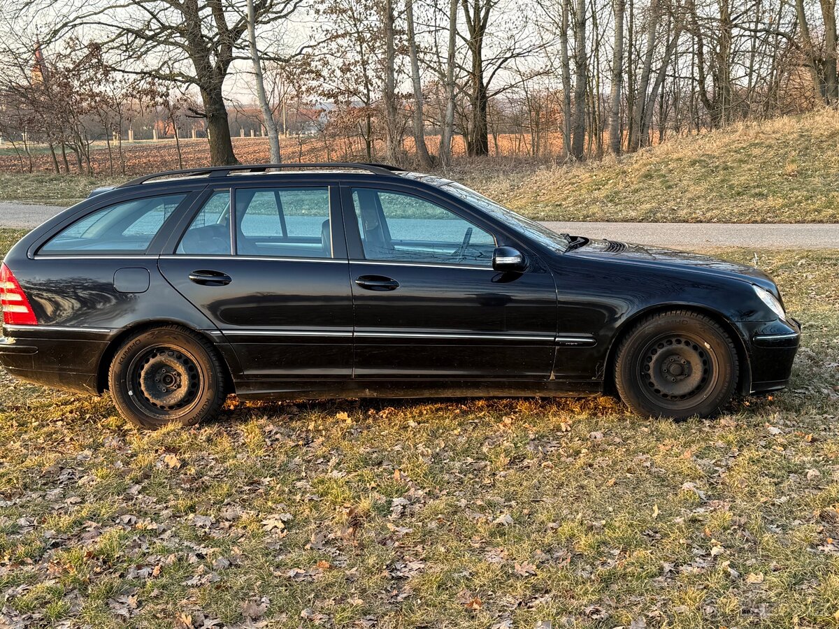 Mercedes-Benz W203 - 4