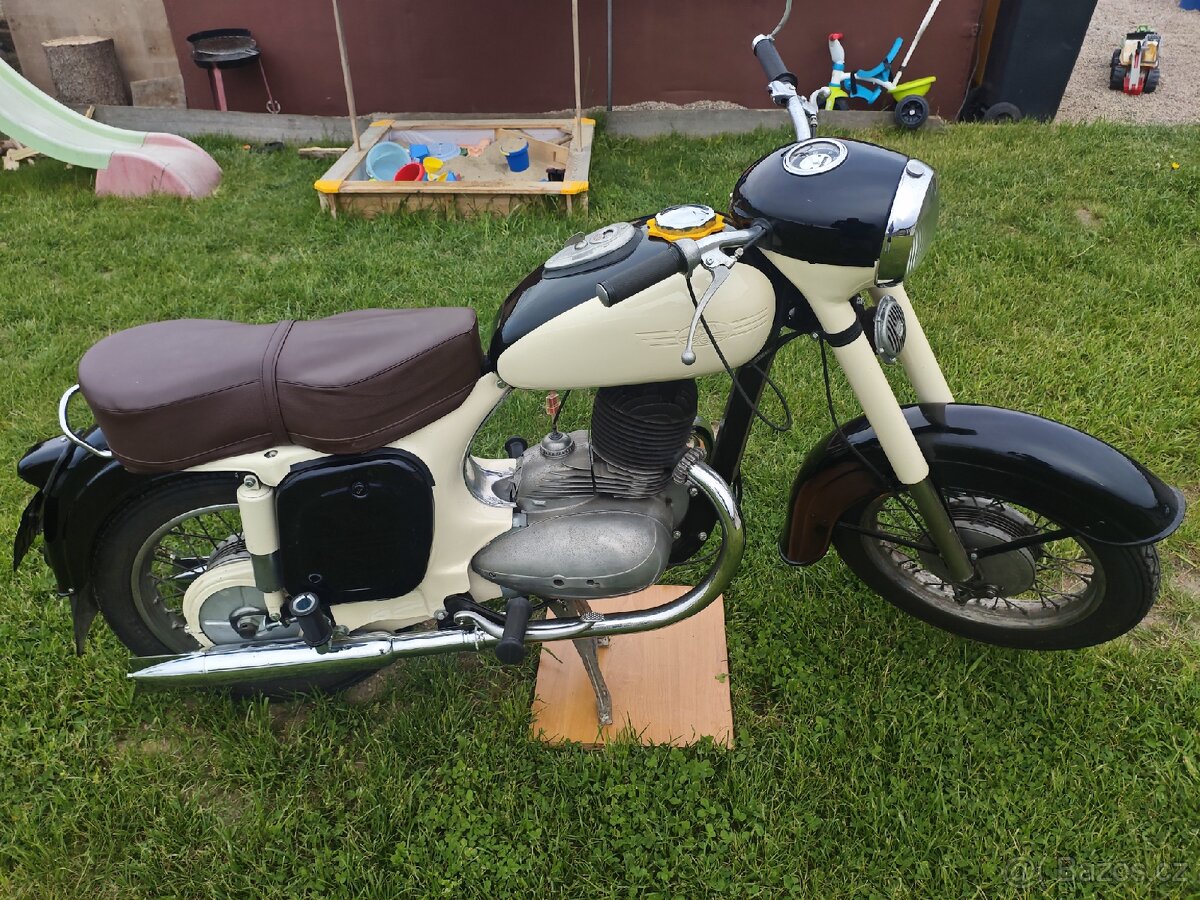 Jawa 250/353 - 4
