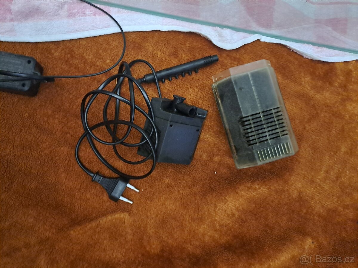 Akvárium s vybavením - 4