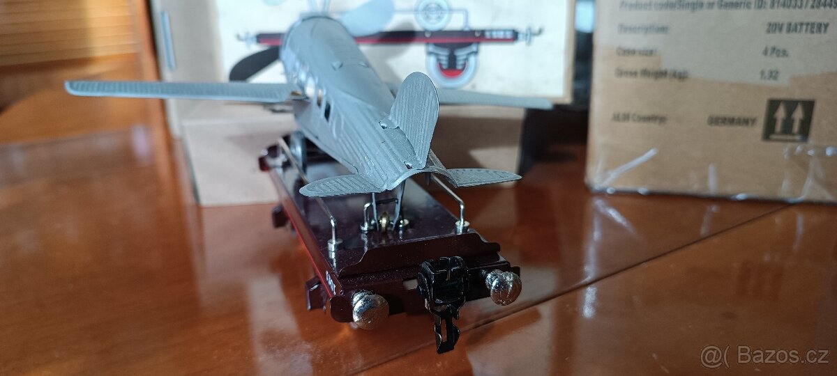 PAYA nákladni vagon s letadlem, ca. 1980 - 4