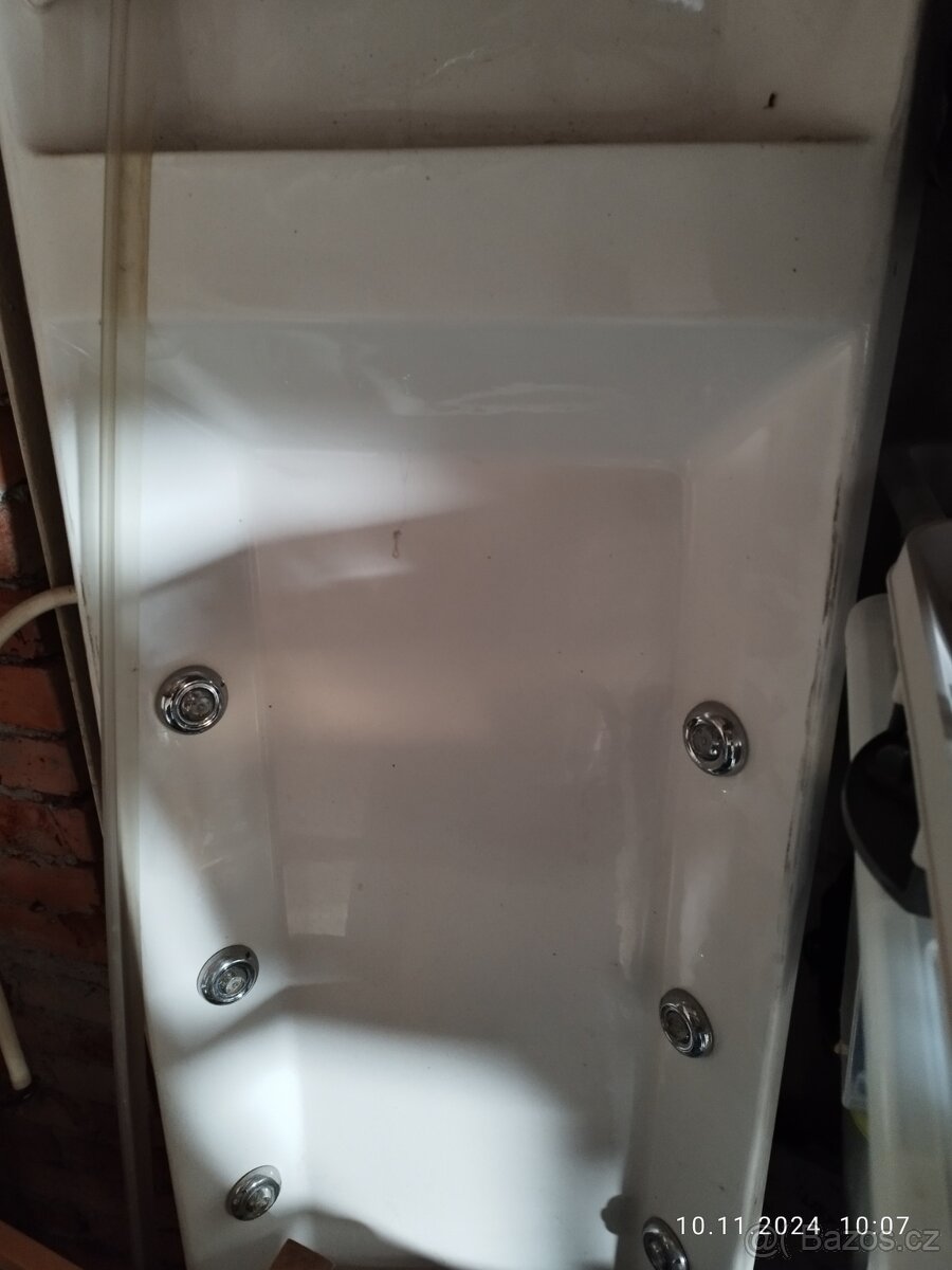 Sprchový kout. - 4