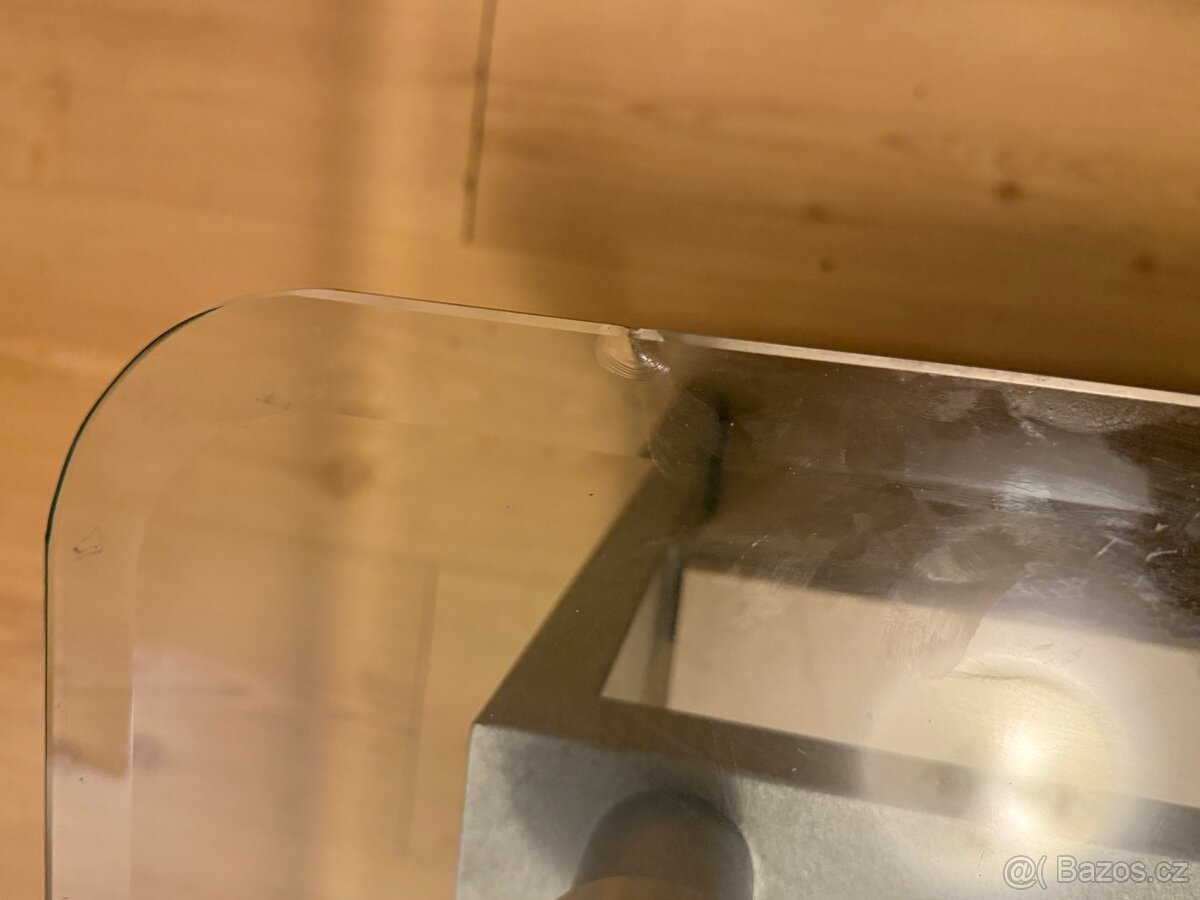 Skleněný konferenční stůl - 4