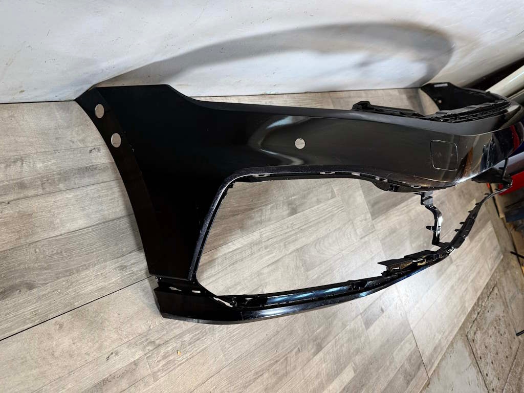 VW PASSAT B8 LIFT nárazník R-LINE 6xPDC 3G0807221G POŠKOZENÝ - 4